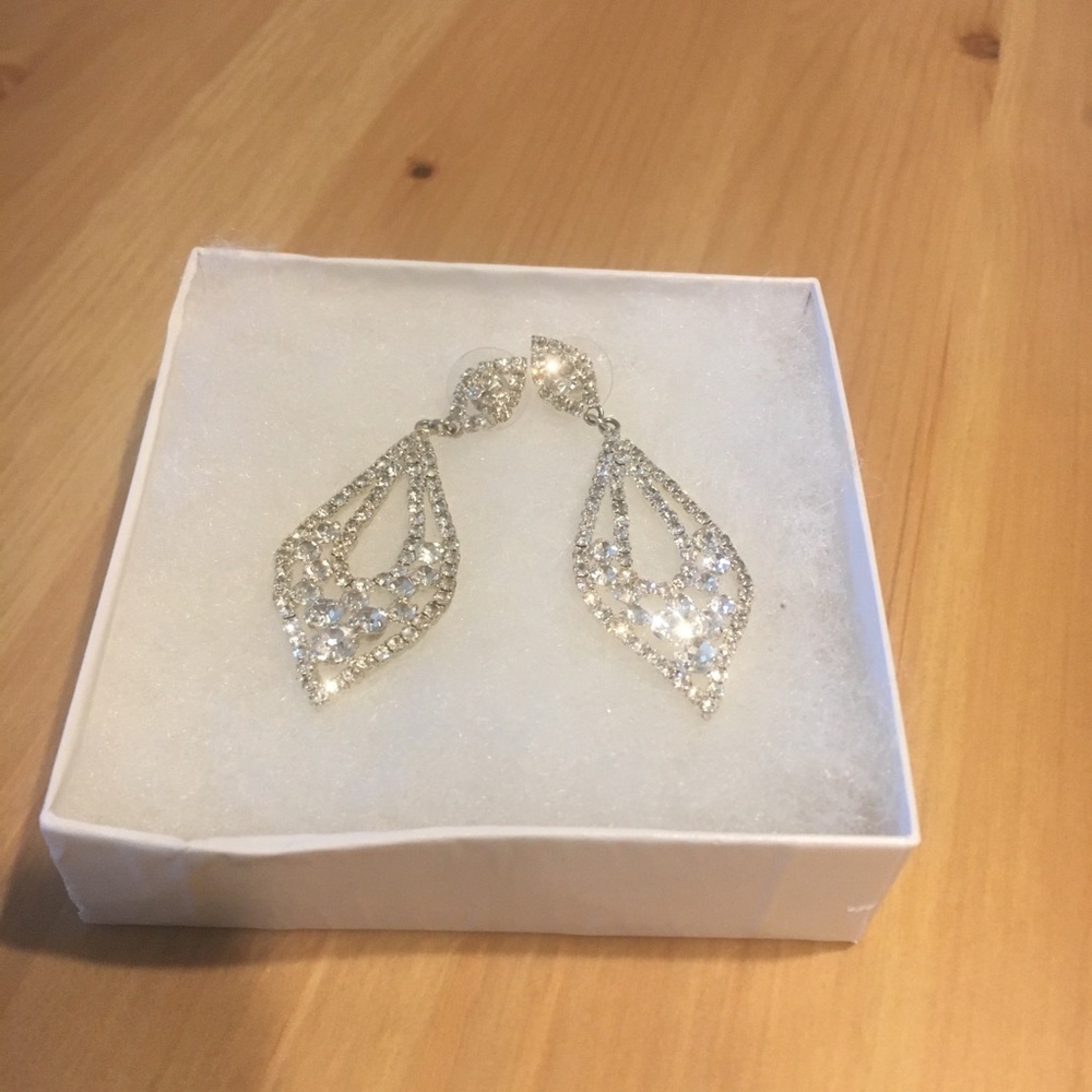 Wedding earrings